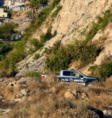 Hallan a un hombre sin vida en camino de terracería
